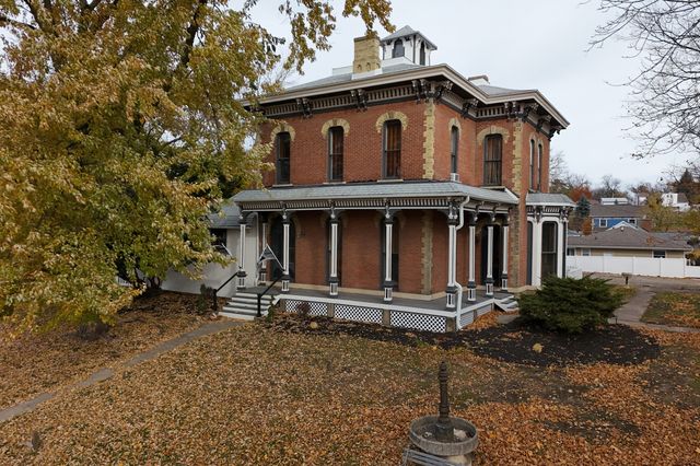 402 W Lincolnway Road, Morrison, IL 61270