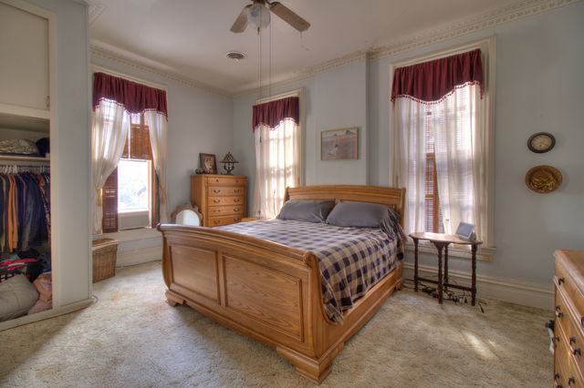 402 W Lincolnway Road, Morrison, IL 61270