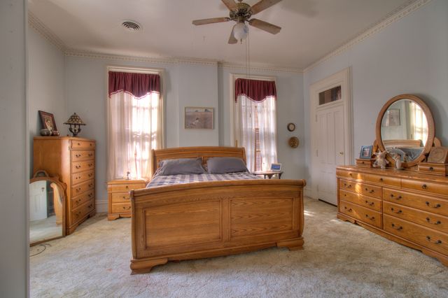 402 W Lincolnway Road, Morrison, IL 61270