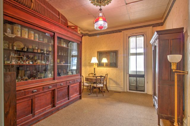 402 W Lincolnway Road, Morrison, IL 61270