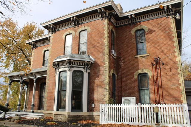 402 W Lincolnway Road, Morrison, IL 61270