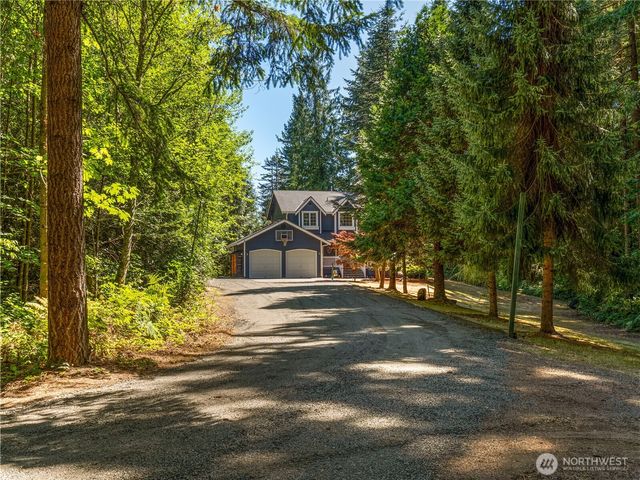 5950 SE Mullenix Road, Port Orchard, WA 98367