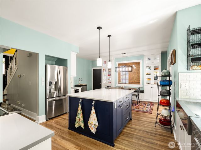 5950 SE Mullenix Road, Port Orchard, WA 98367