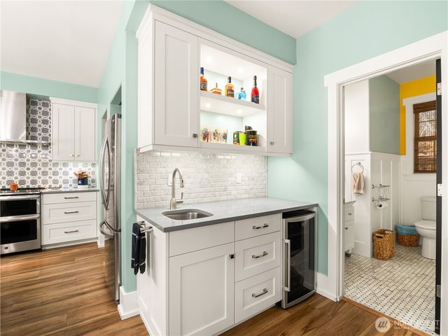 5950 SE Mullenix Road, Port Orchard, WA 98367