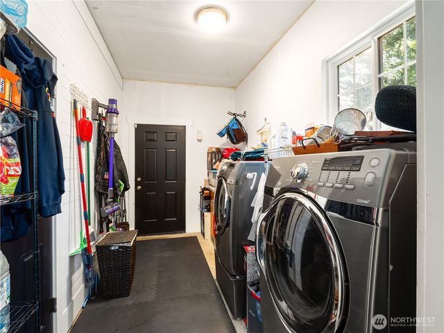 5950 SE Mullenix Road, Port Orchard, WA 98367