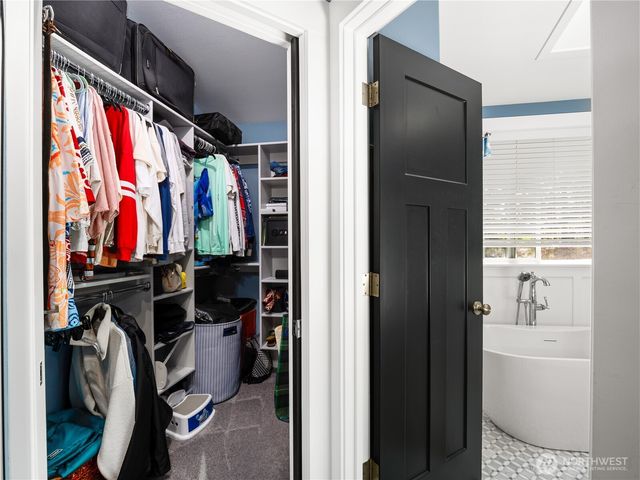 5950 SE Mullenix Road, Port Orchard, WA 98367