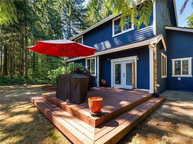 5950 SE Mullenix Road, Port Orchard, WA 98367