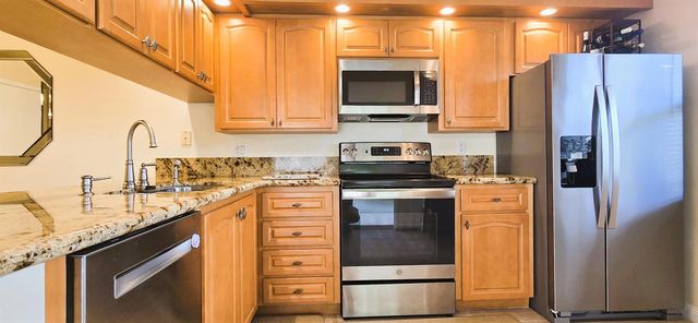 1919 Hartford Court, West Palm Beach, FL 33409