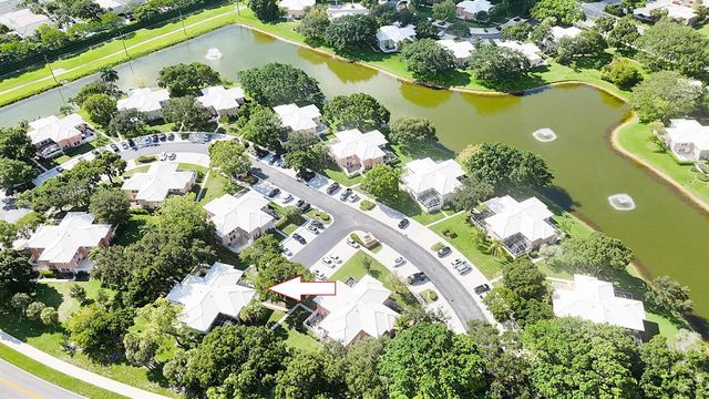 1919 Hartford Court, West Palm Beach, FL 33409