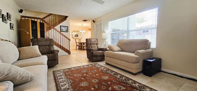 1919 Hartford Court, West Palm Beach, FL 33409