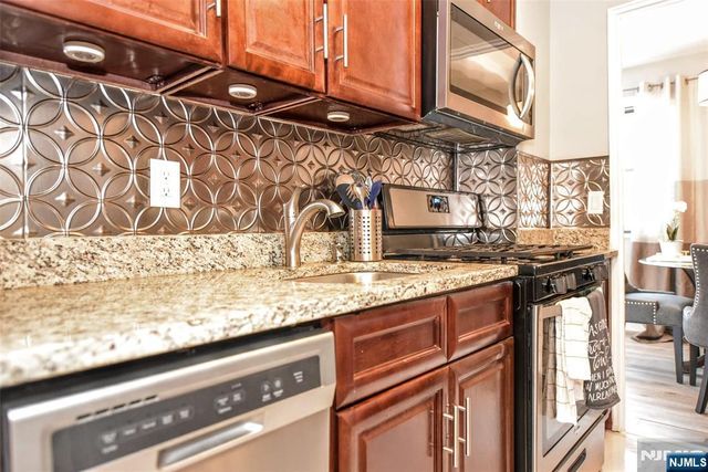 25 Grand Avenue 2J, Hackensack, NJ 07601