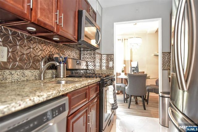 25 Grand Avenue 2J, Hackensack, NJ 07601