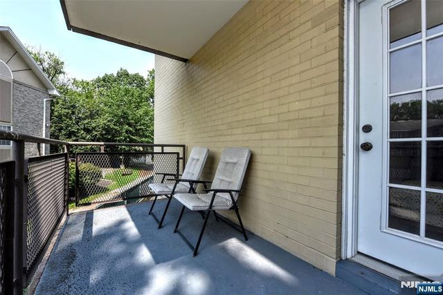 25 Grand Avenue 2J, Hackensack, NJ 07601