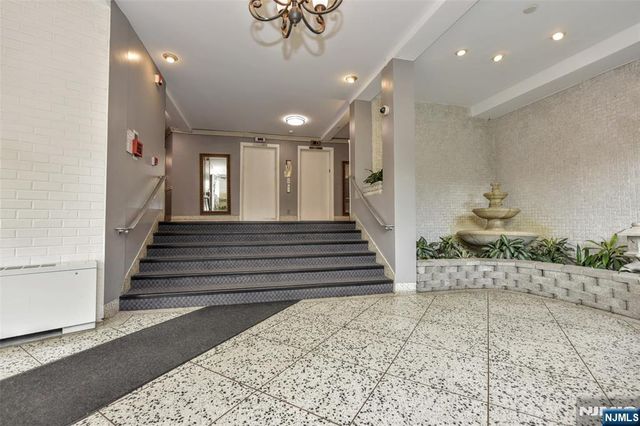 25 Grand Avenue 2J, Hackensack, NJ 07601