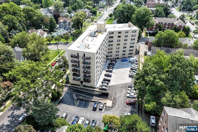 25 Grand Avenue 2J, Hackensack, NJ 07601