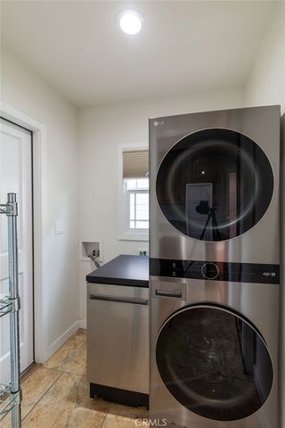 1418 Ellsmere Avenue, Los Angeles, CA 90019