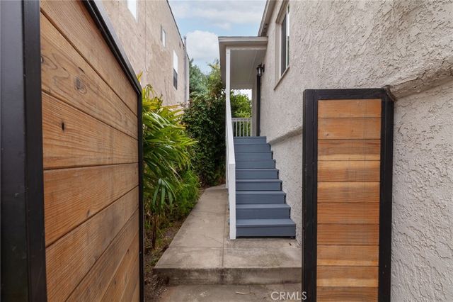 1418 Ellsmere Avenue, Los Angeles, CA 90019