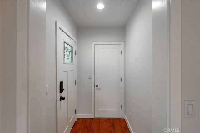 1418 Ellsmere Avenue, Los Angeles, CA 90019