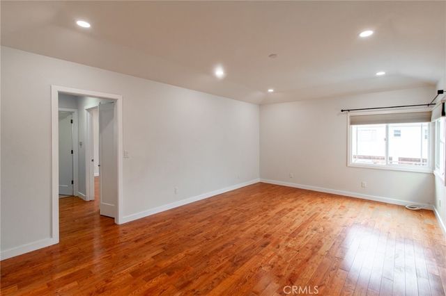 1418 Ellsmere Avenue, Los Angeles, CA 90019