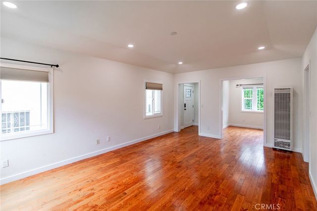 1418 Ellsmere Avenue, Los Angeles, CA 90019