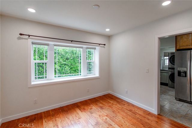 1418 Ellsmere Avenue, Los Angeles, CA 90019