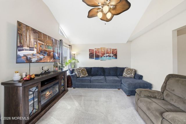 43 Concord Circle, Howell, NJ 07731