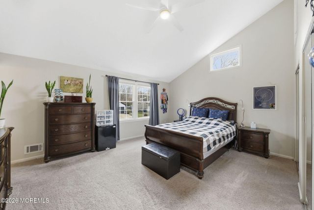 43 Concord Circle, Howell, NJ 07731