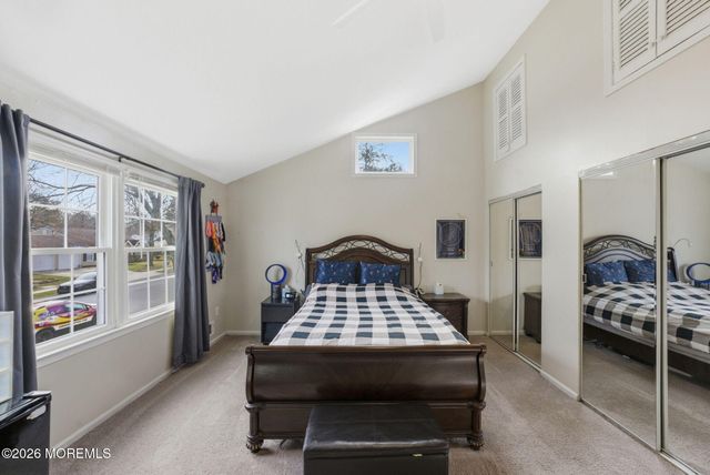 43 Concord Circle, Howell, NJ 07731
