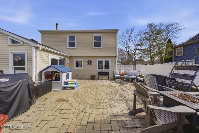 43 Concord Circle, Howell, NJ 07731