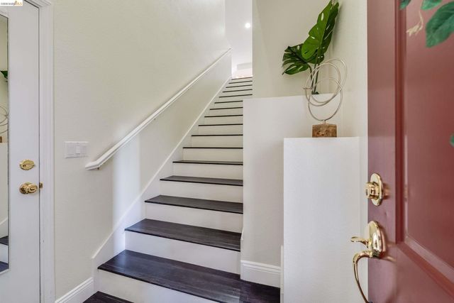 2146 Sand Dollar Dr, Richmond, CA 94804