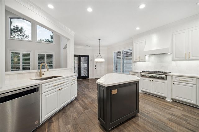 6211 Alameda Point Lane, Houston, TX 77041