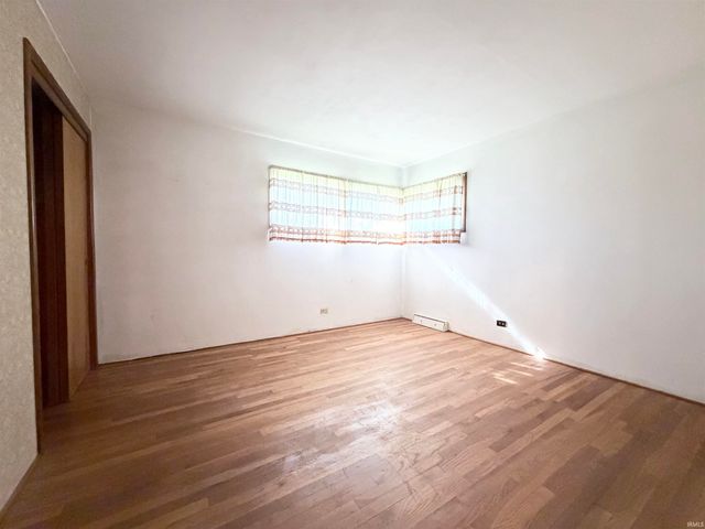 57292 Poppy Road, South Bend, IN 46619