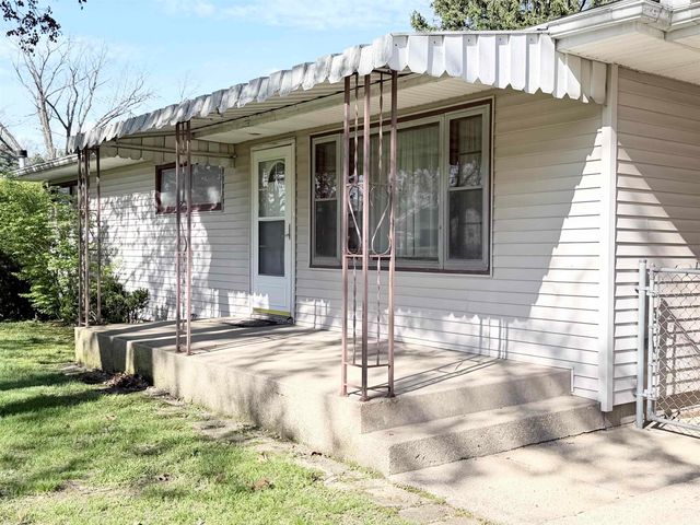 57292 Poppy Road, South Bend, IN 46619