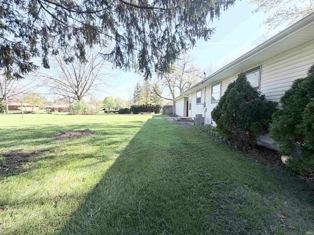 57292 Poppy Road, South Bend, IN 46619