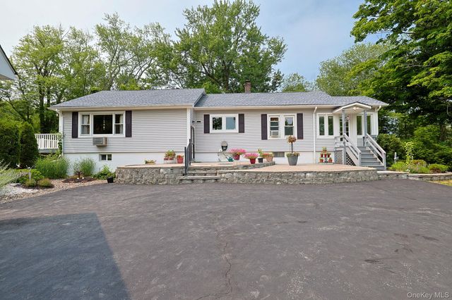 3253 State Route 52, Pine Bush, NY 12566