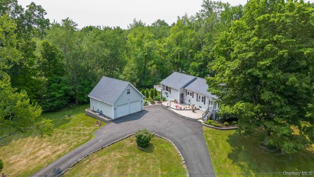 3253 State Route 52, Pine Bush, NY 12566