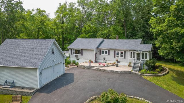 3253 State Route 52, Pine Bush, NY 12566