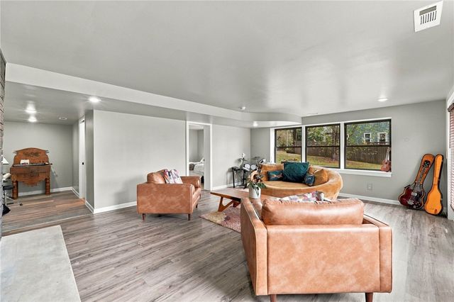 220 N Summit Street, Prairie Grove, AR 72753