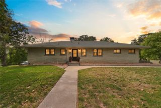 220 N Summit Street, Prairie Grove, AR 72753