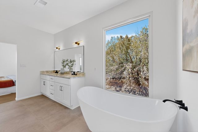 91 Cerro Alto Road, Lamy, NM 87540
