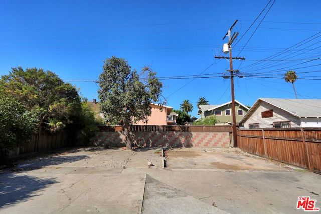 2309 S Budlong Avenue, Los Angeles, CA 90007