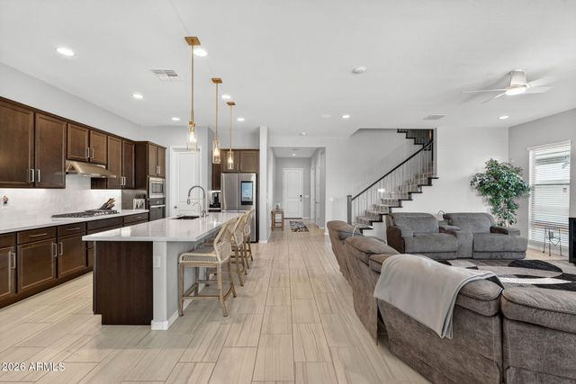 11541 E UTOPIA Avenue, Mesa, AZ 85212