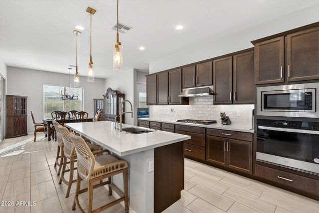 11541 E UTOPIA Avenue, Mesa, AZ 85212