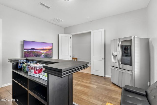 11541 E UTOPIA Avenue, Mesa, AZ 85212