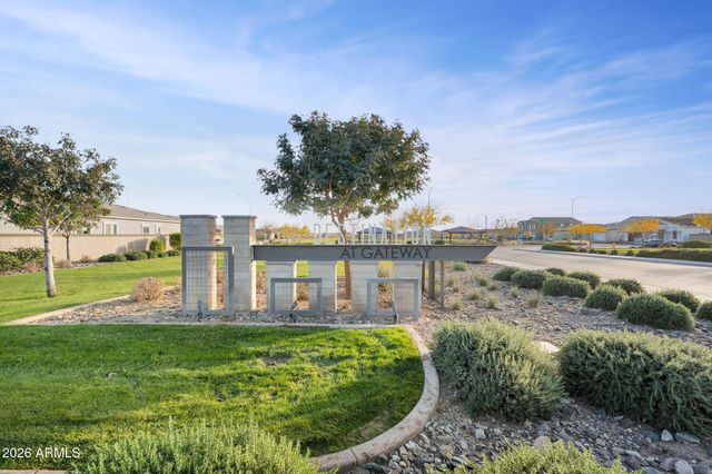 11541 E UTOPIA Avenue, Mesa, AZ 85212