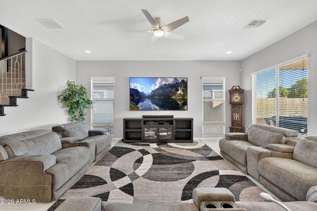 11541 E UTOPIA Avenue, Mesa, AZ 85212