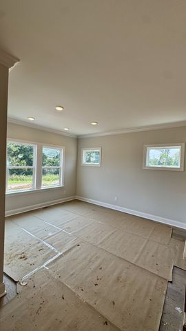 572 Baker Rd, Columbia, TN 38401