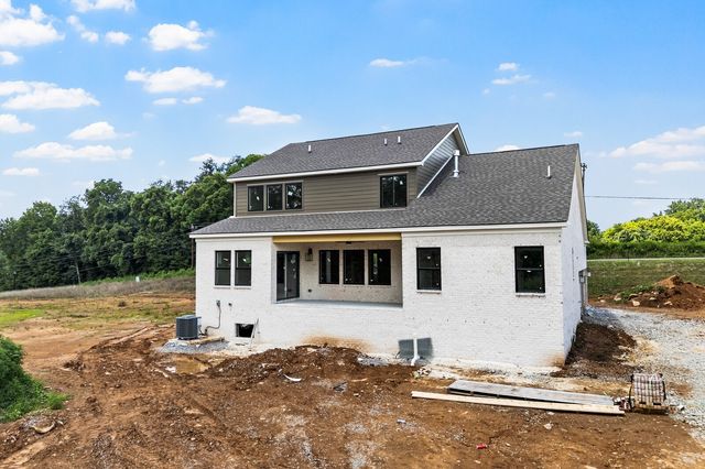 572 Baker Rd, Columbia, TN 38401