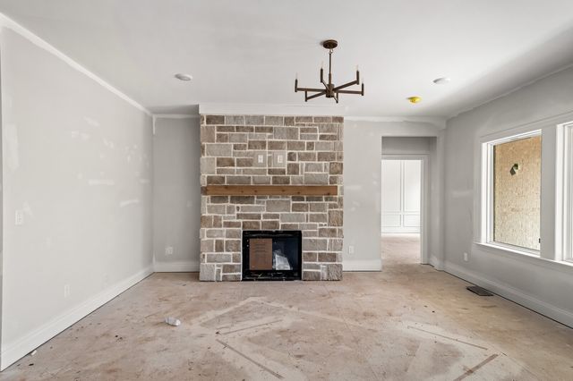572 Baker Rd, Columbia, TN 38401