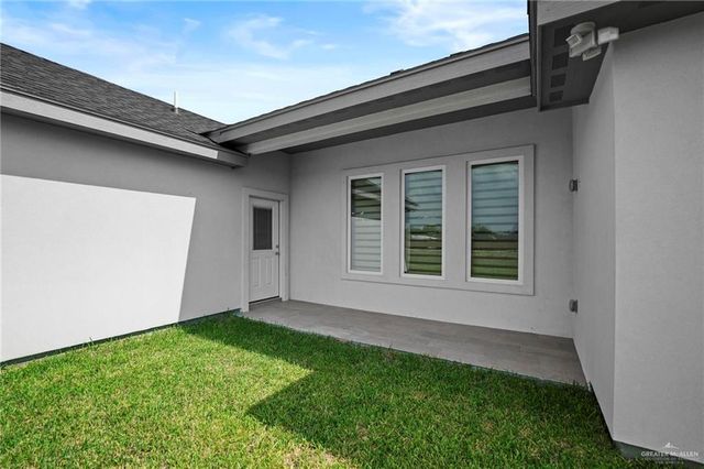 1305 E Evergreen Avenue, San Juan, TX 78589